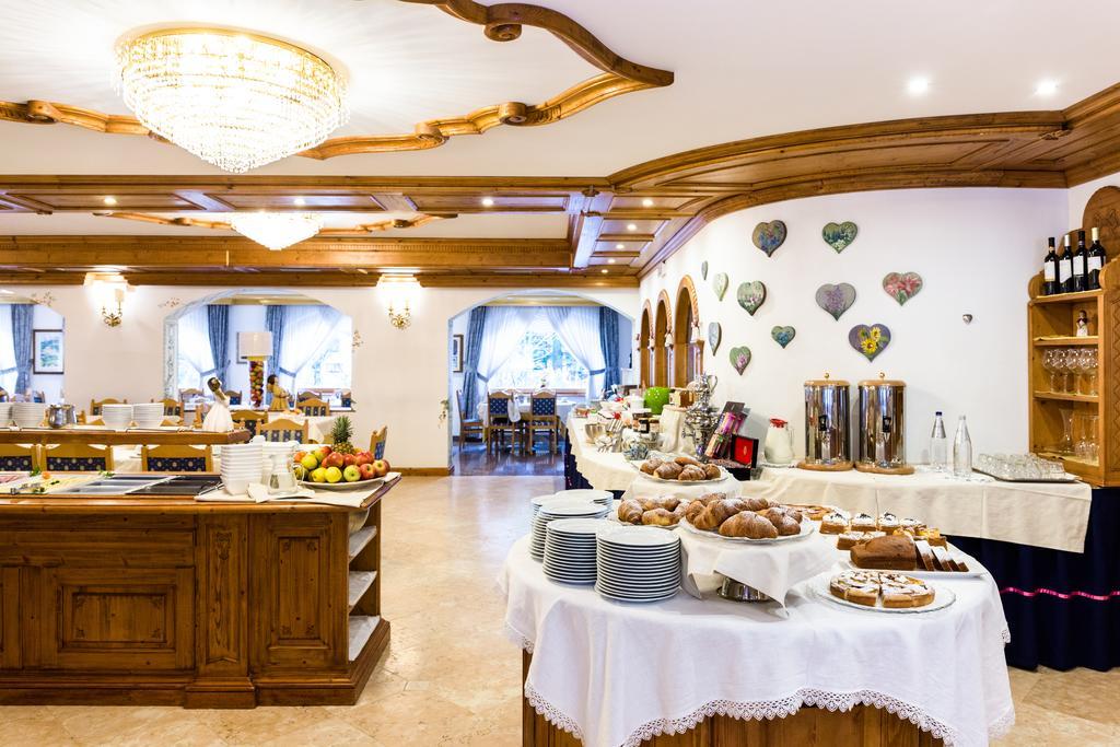 סן מרקו די קסטרוזה Hotel Vienna מראה חיצוני תמונה