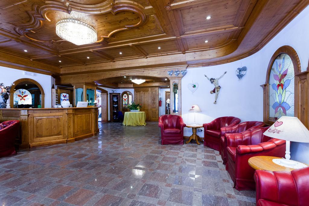 סן מרקו די קסטרוזה Hotel Vienna מראה חיצוני תמונה